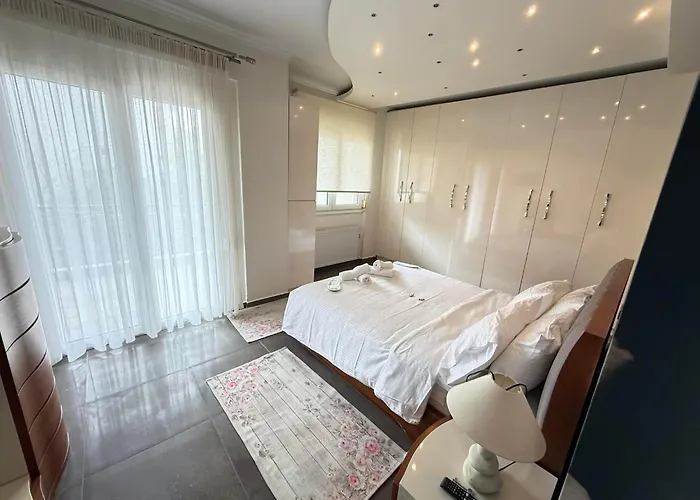 Tropical Apartment